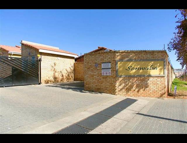 3 BEDROOM PROPERTY TO RENT IN COSMO CITY